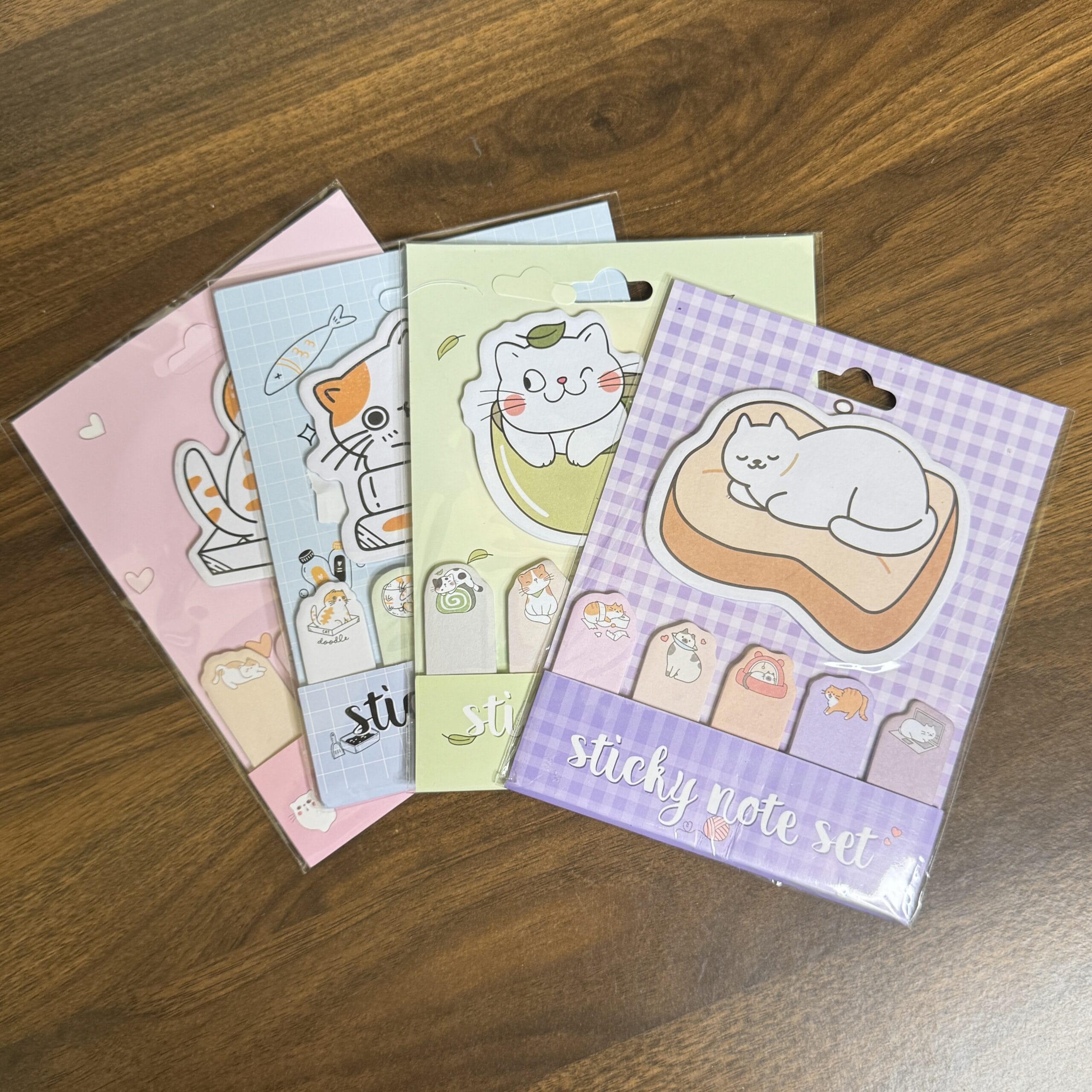 Cute cat sticky notes