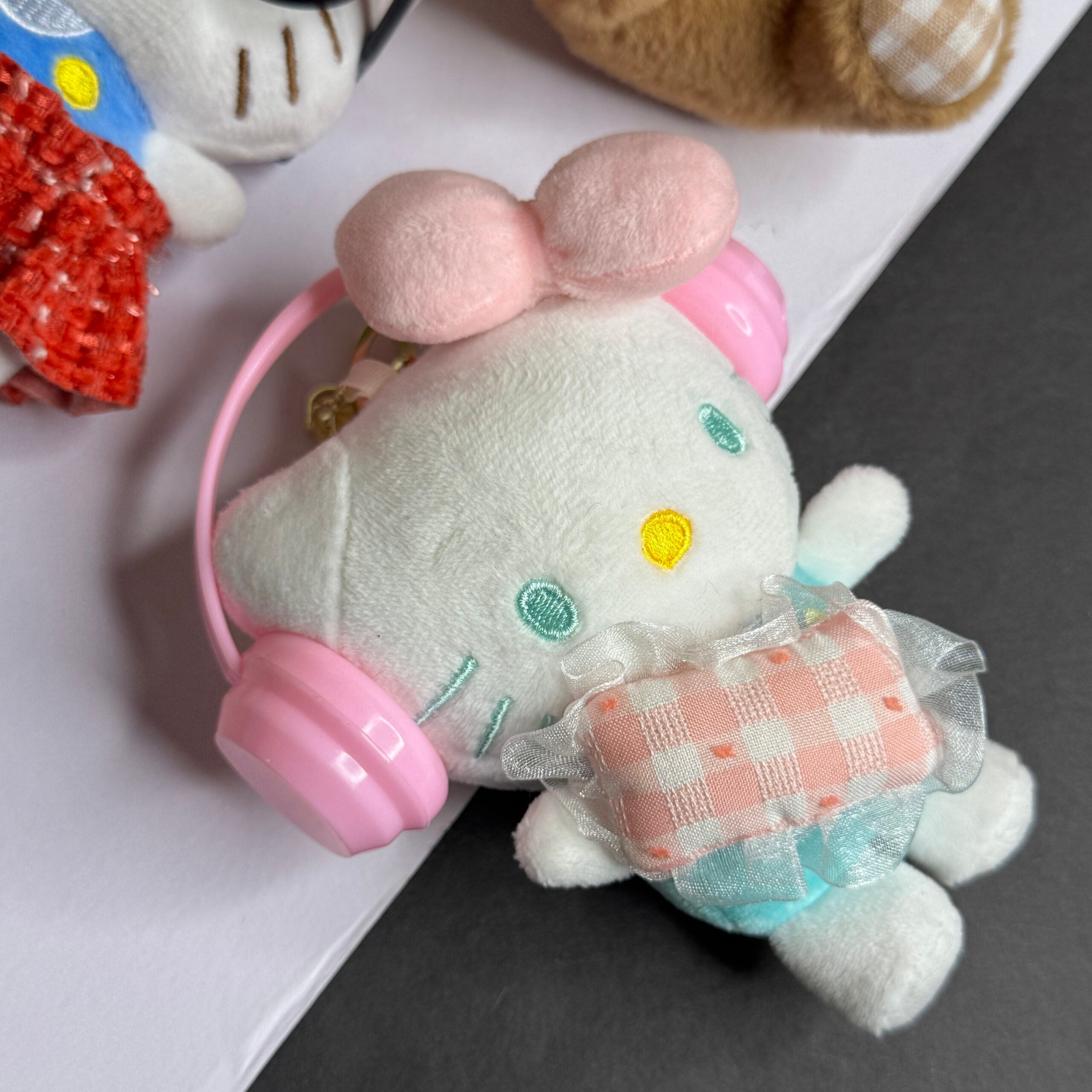 Hello Kitty Plushie Bag charm / Keychain