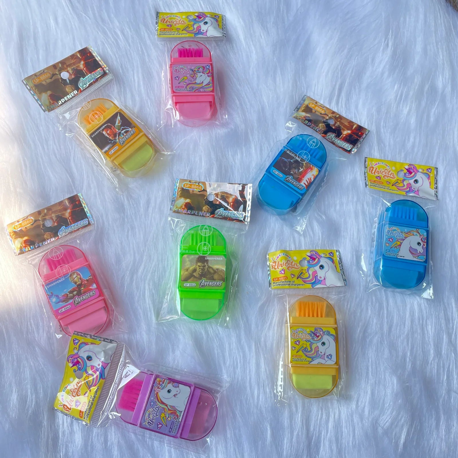 Sharpner & eraser with duster(random)