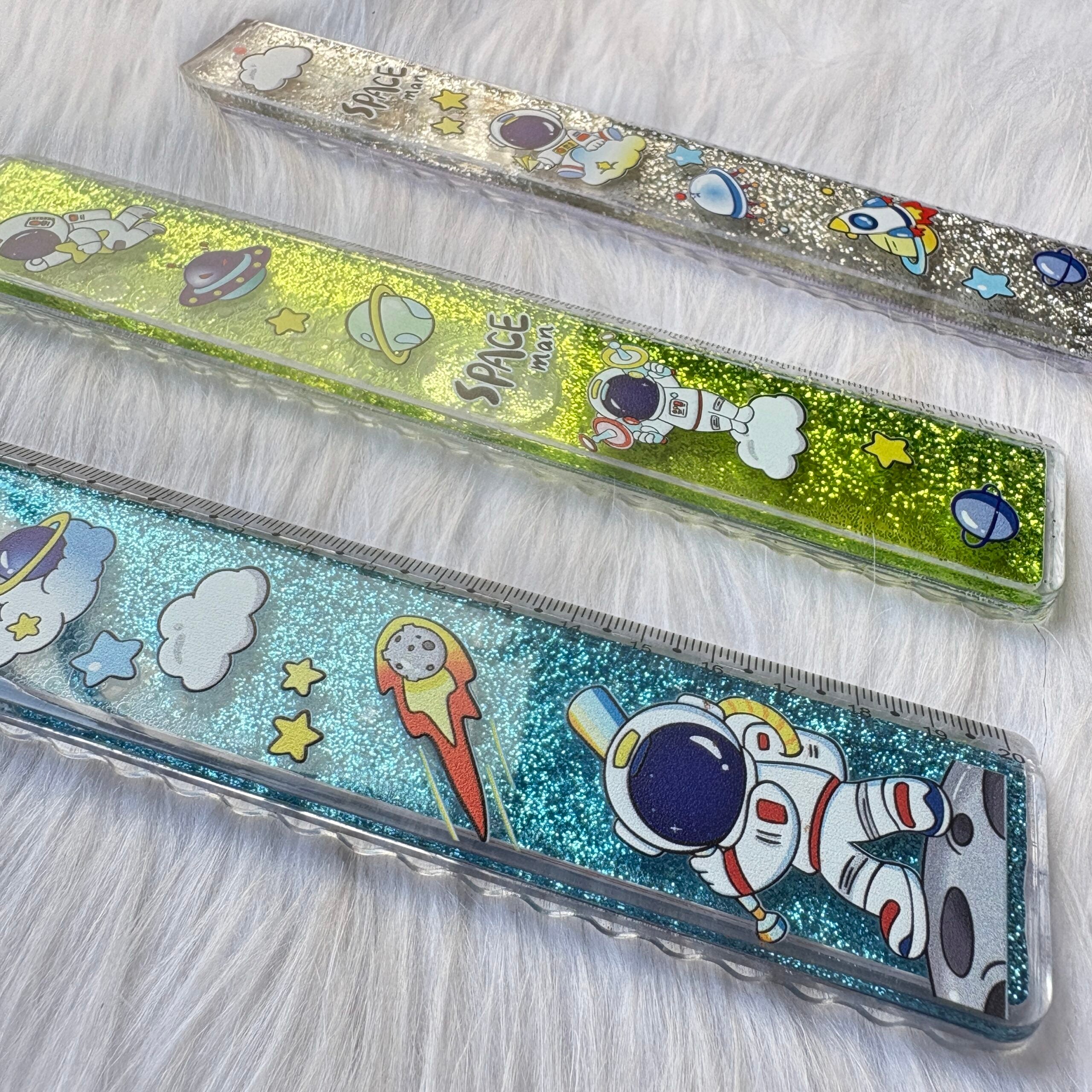 Space Water Glitter Scale