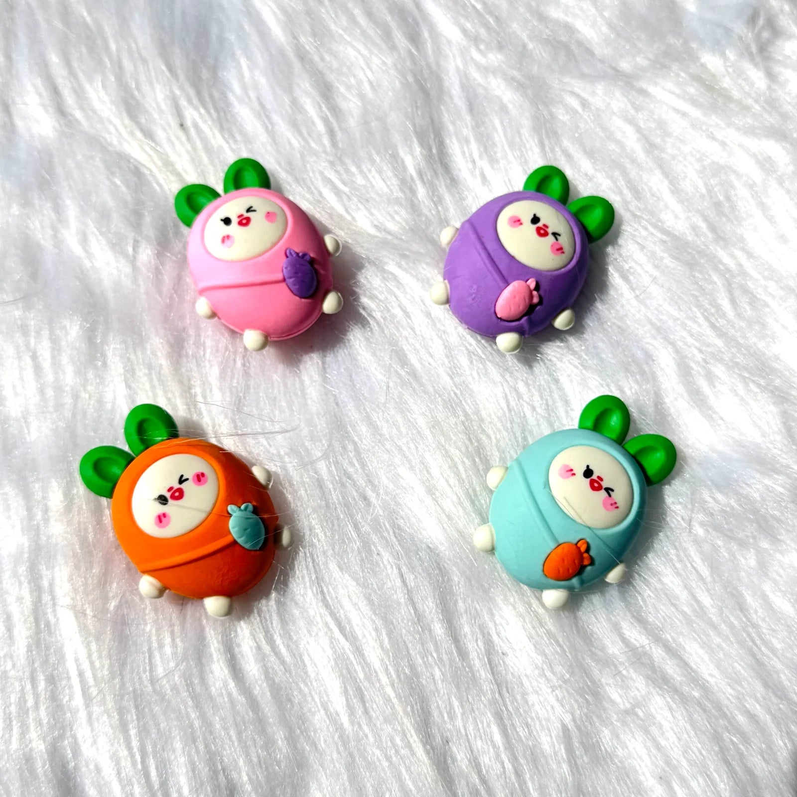 Cute carrot eraser(random)
