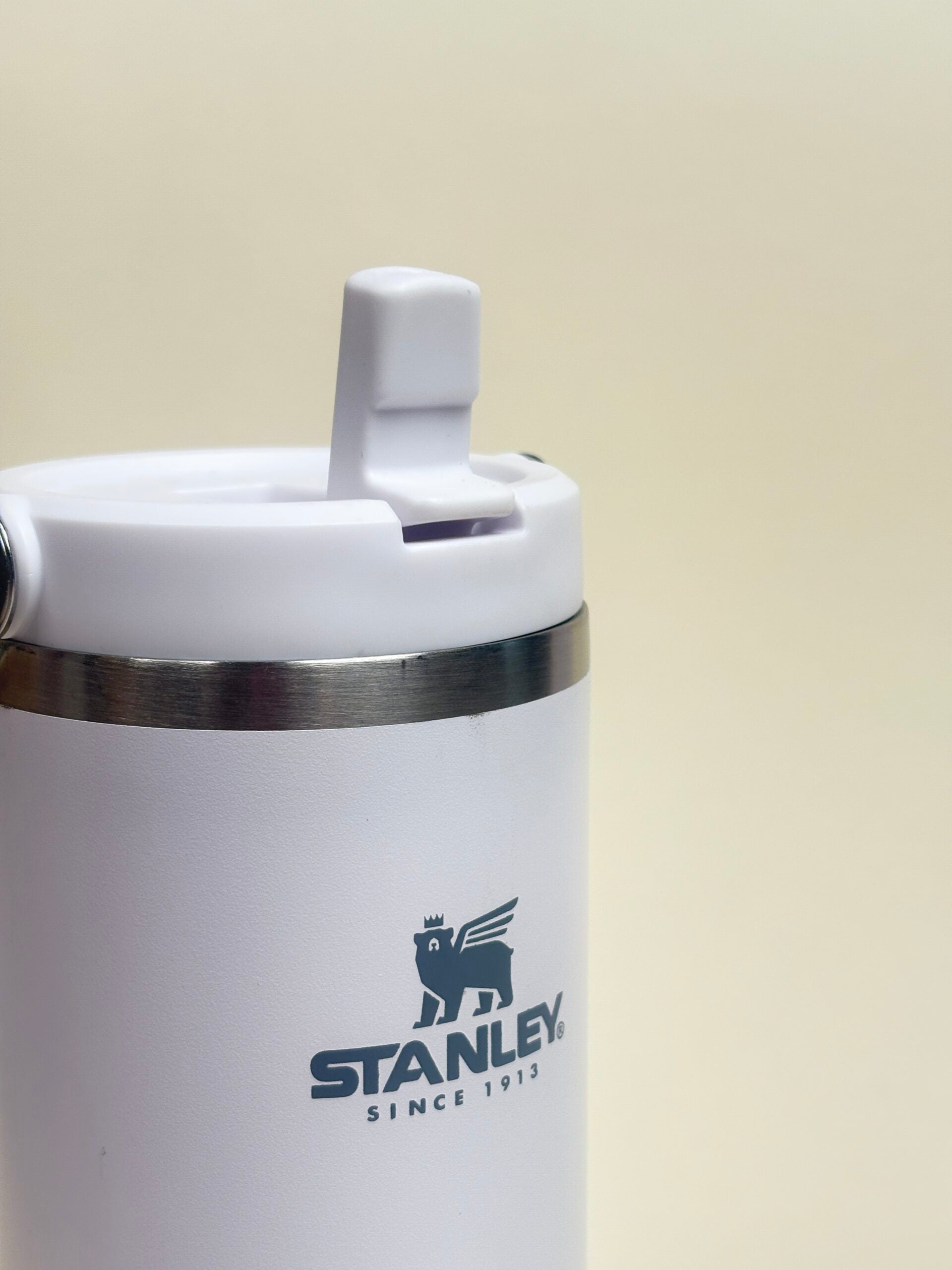 STANLEY IceFlow 2.0 Flip Straw Tumbler with Handle 30 oz