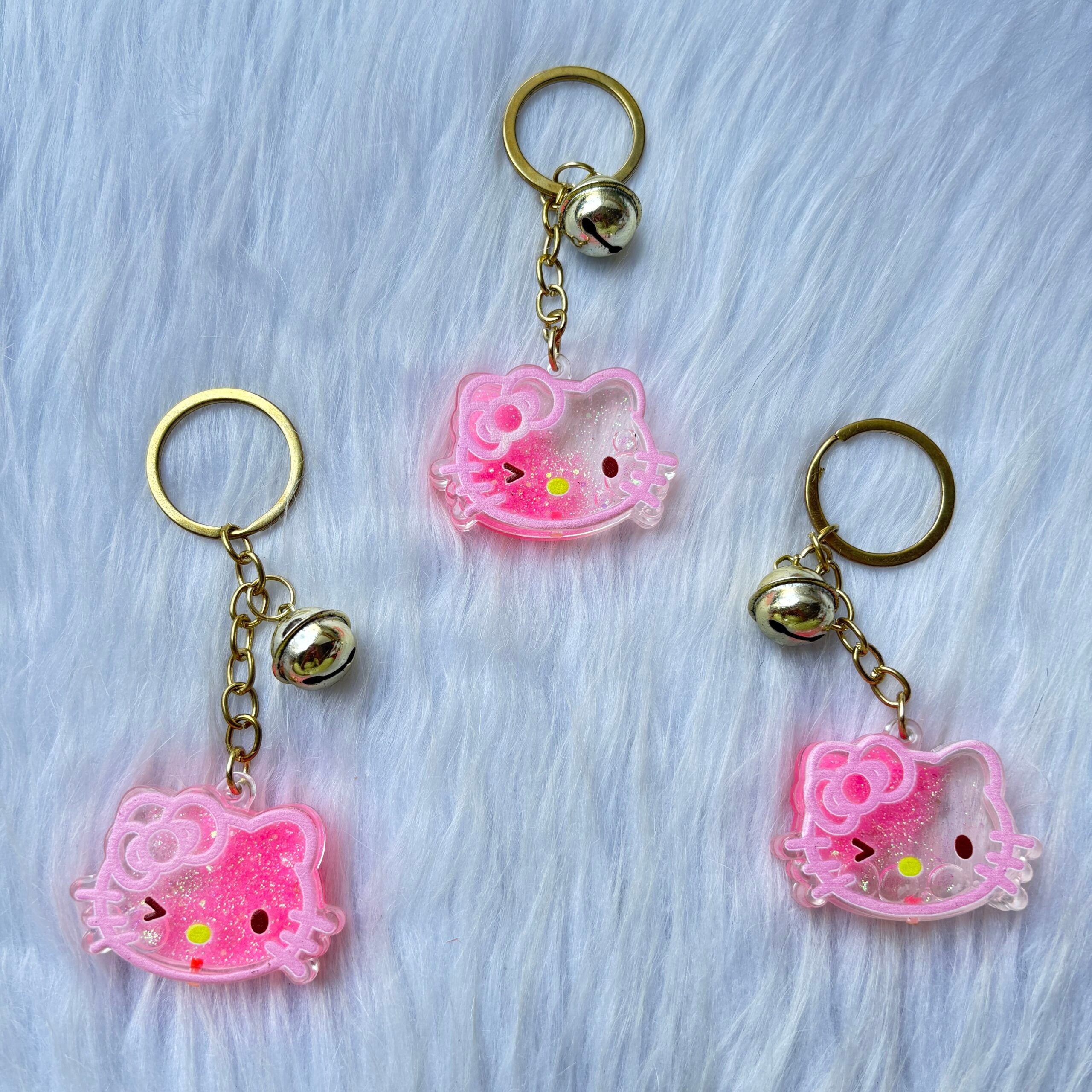 Water glitter hello kitty keychain