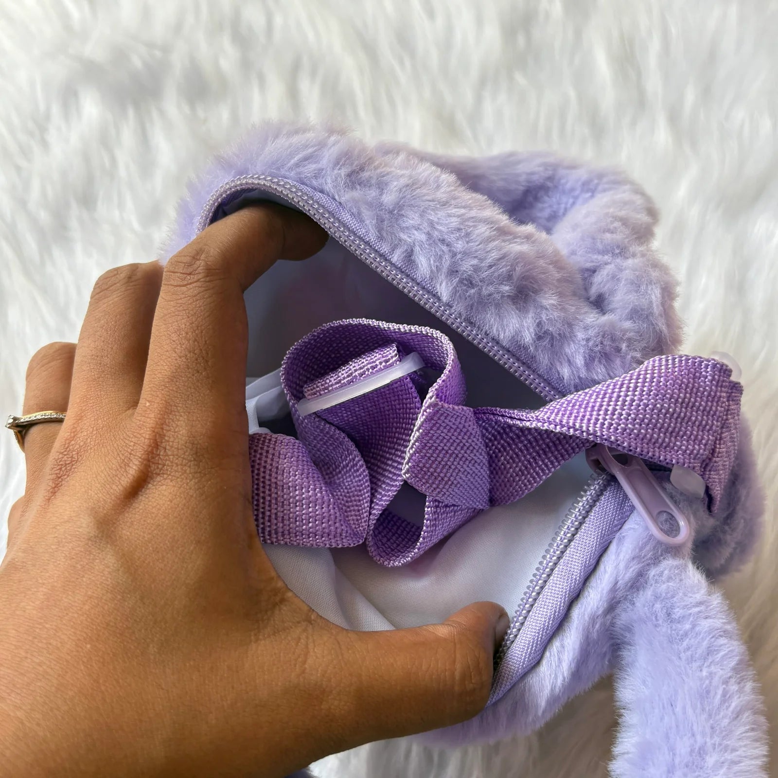 Premium unicorn fur sling bad with handle