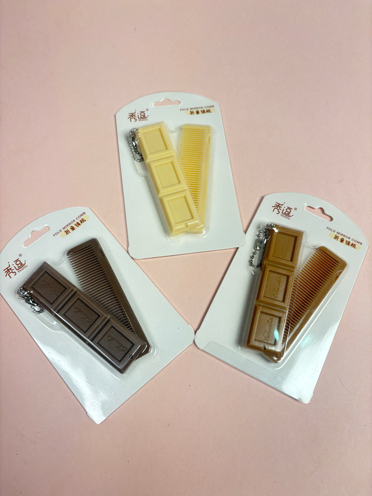 Chocolate shape mirror and comb