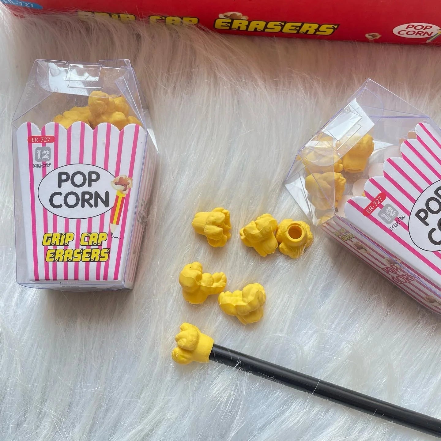 Popcorn eraser set