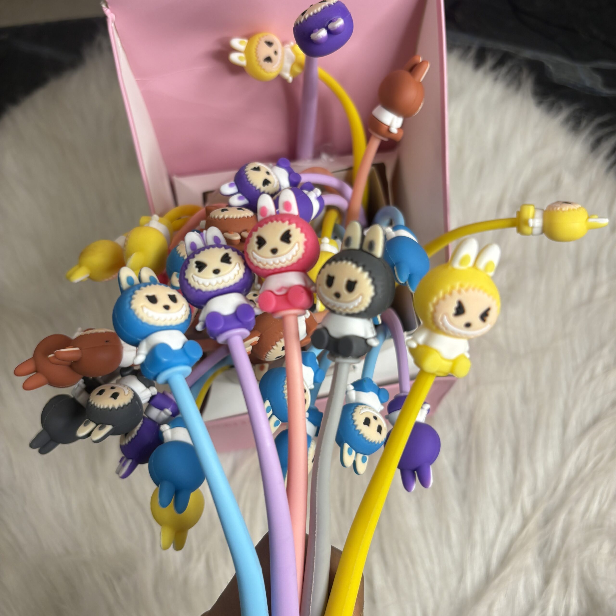 Dancing Labubu pen set of two