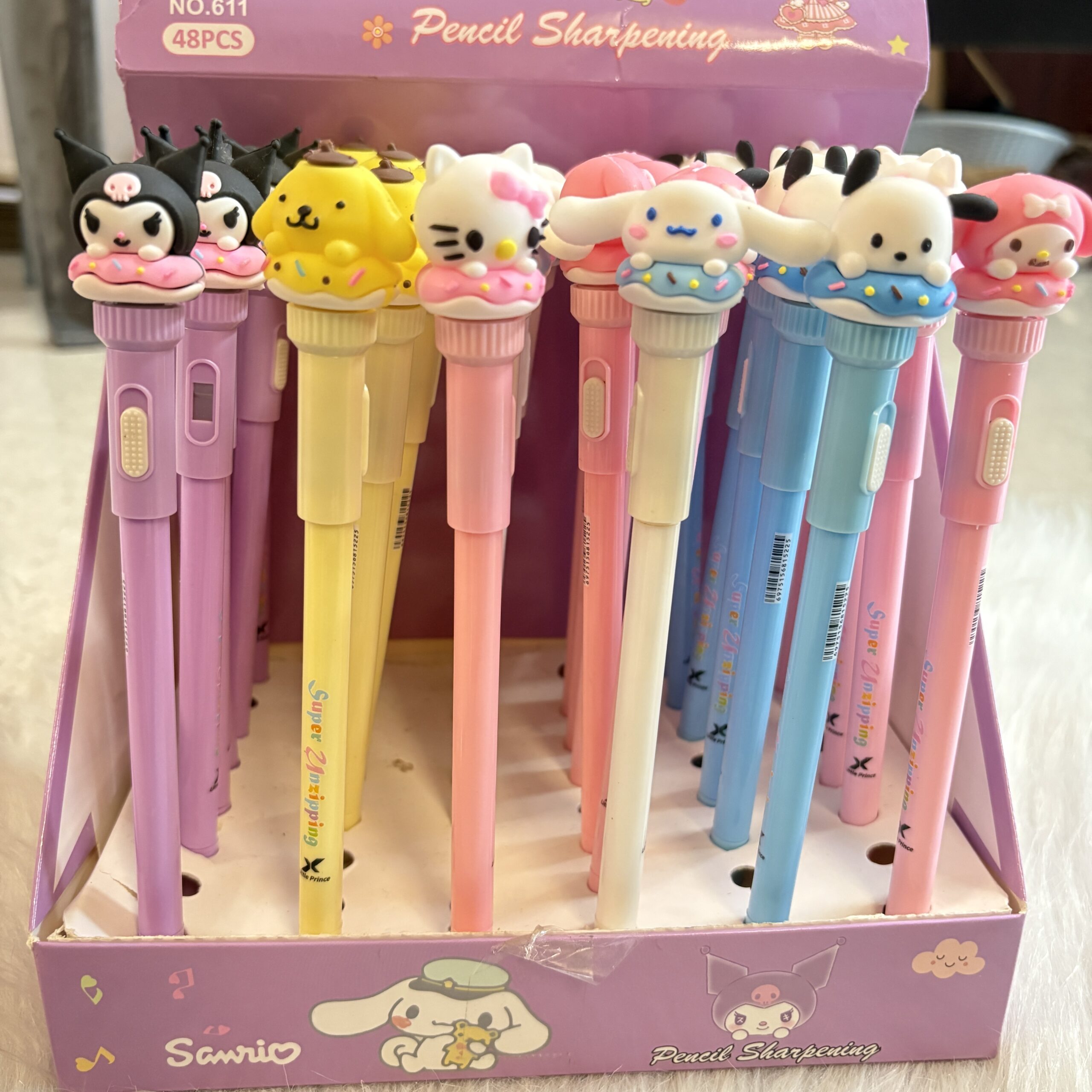 Spinning Sanrio pen (no lights) random