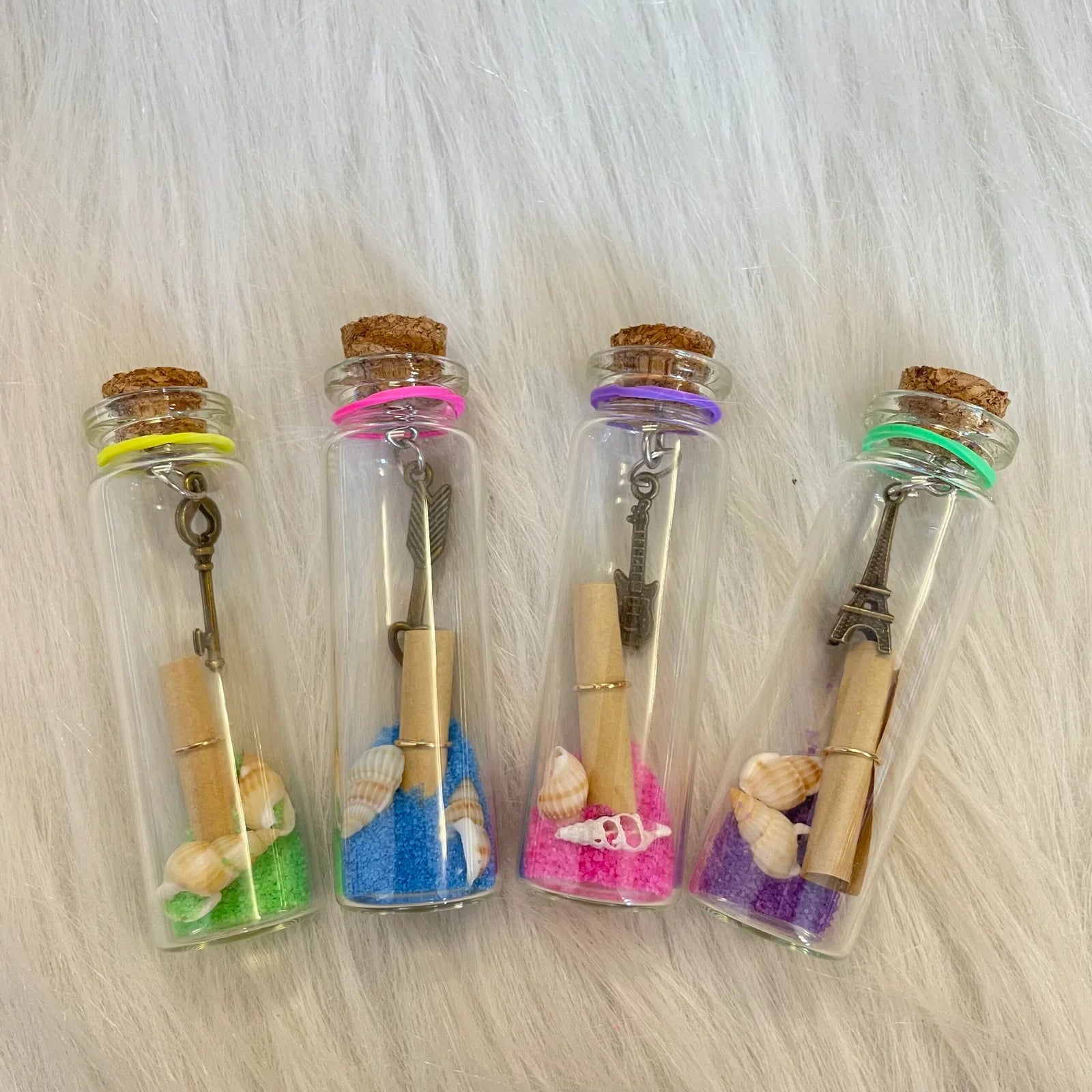 Message bottle random colors