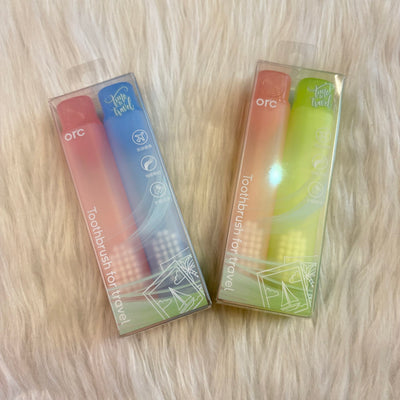Travel friendly toothbrush set of 2