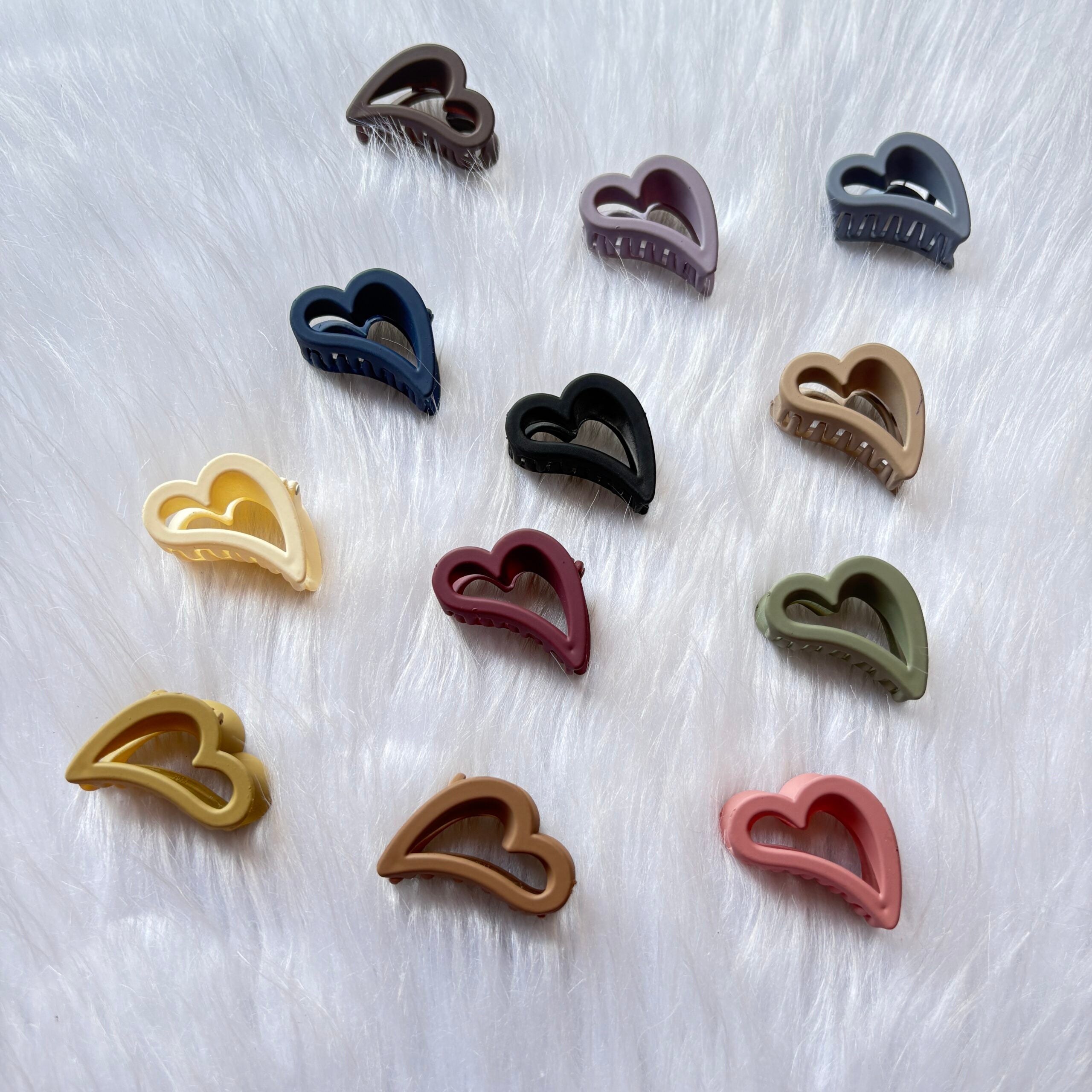 Heart shape claws