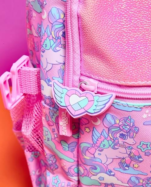Premium quality  original smiggle backpack  (3 compartments) 17 inches