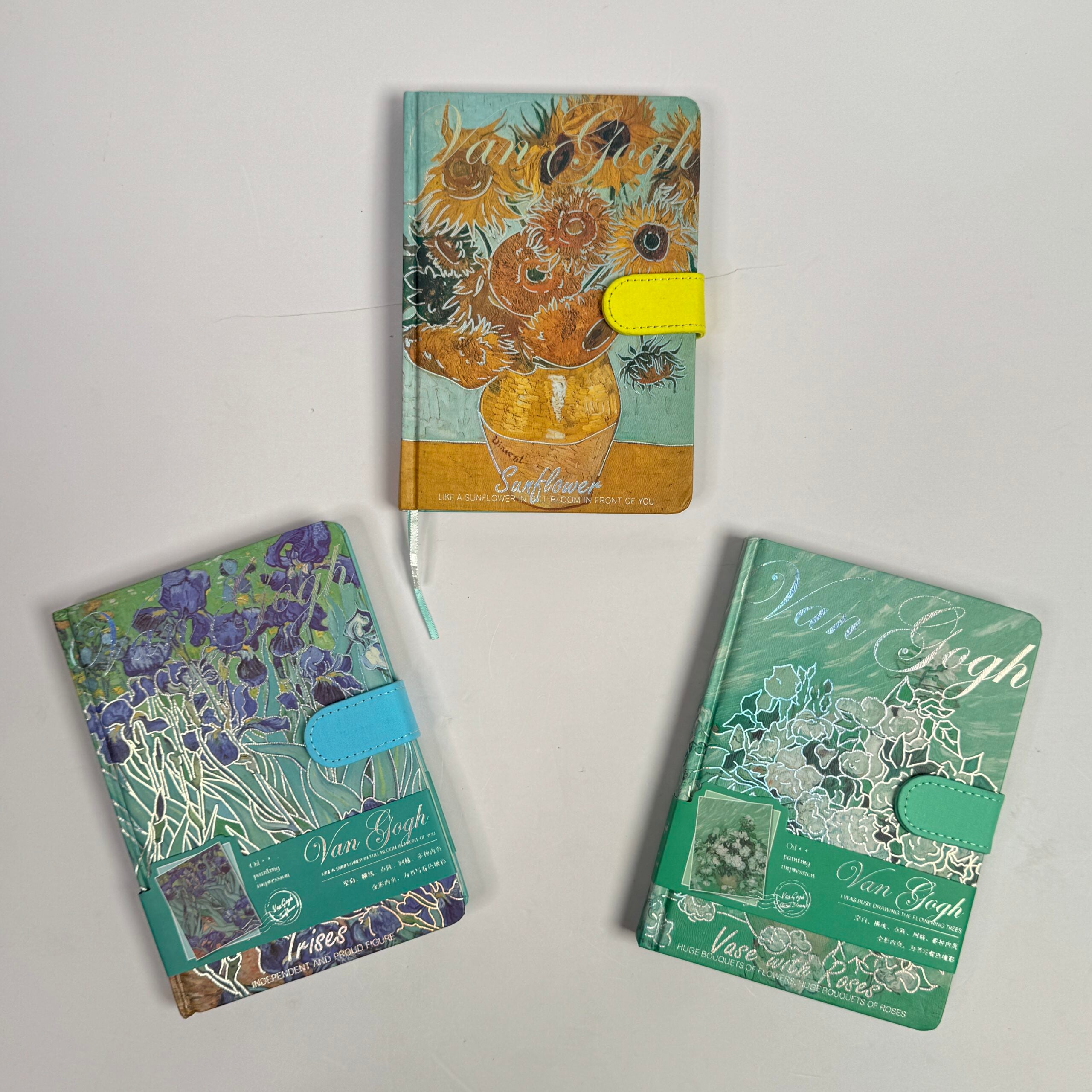 Magnetic closure flap journal