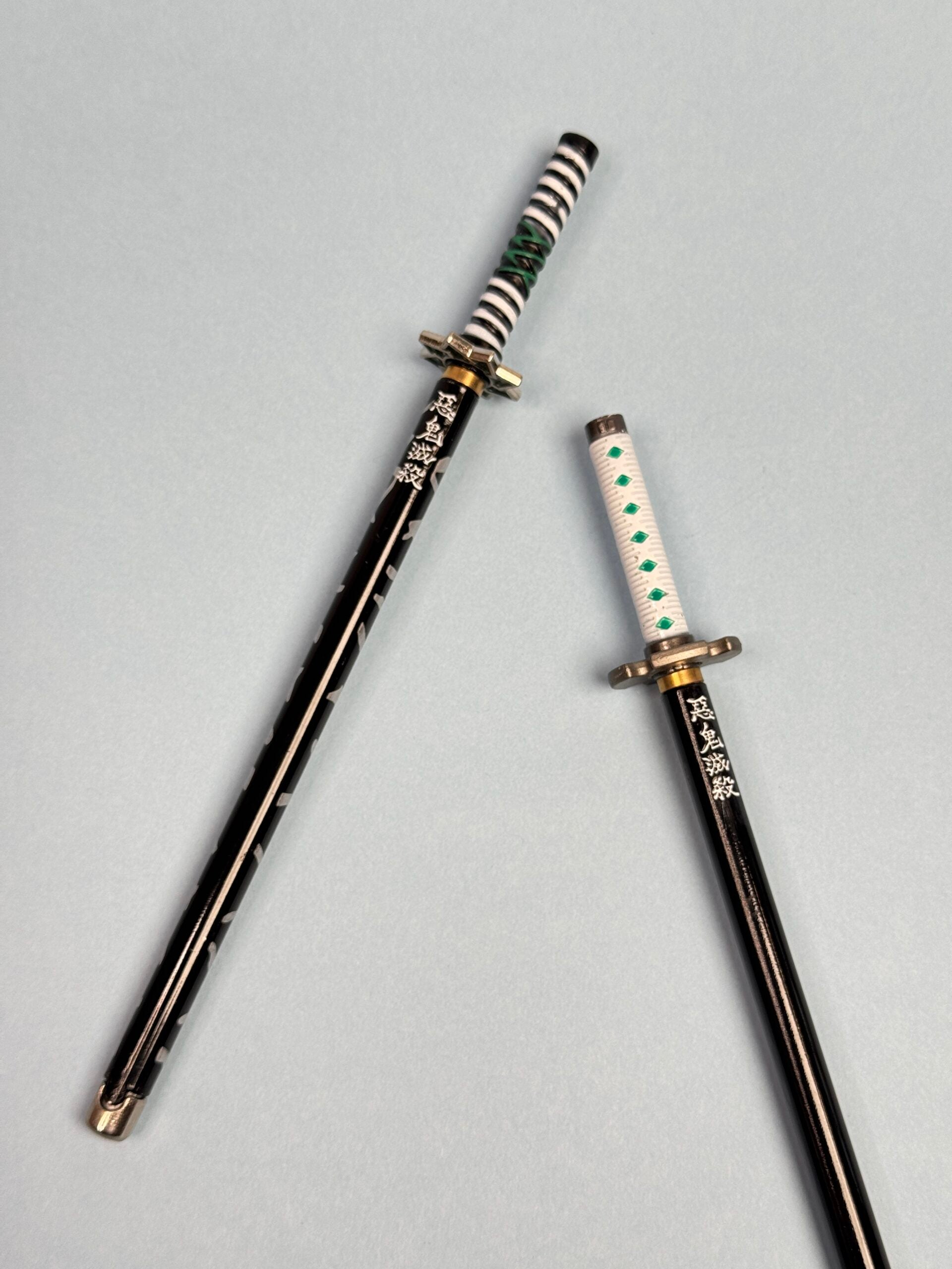 Metal Katana Pen with two refills