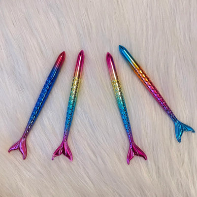 Fish tail pen holographic pattern