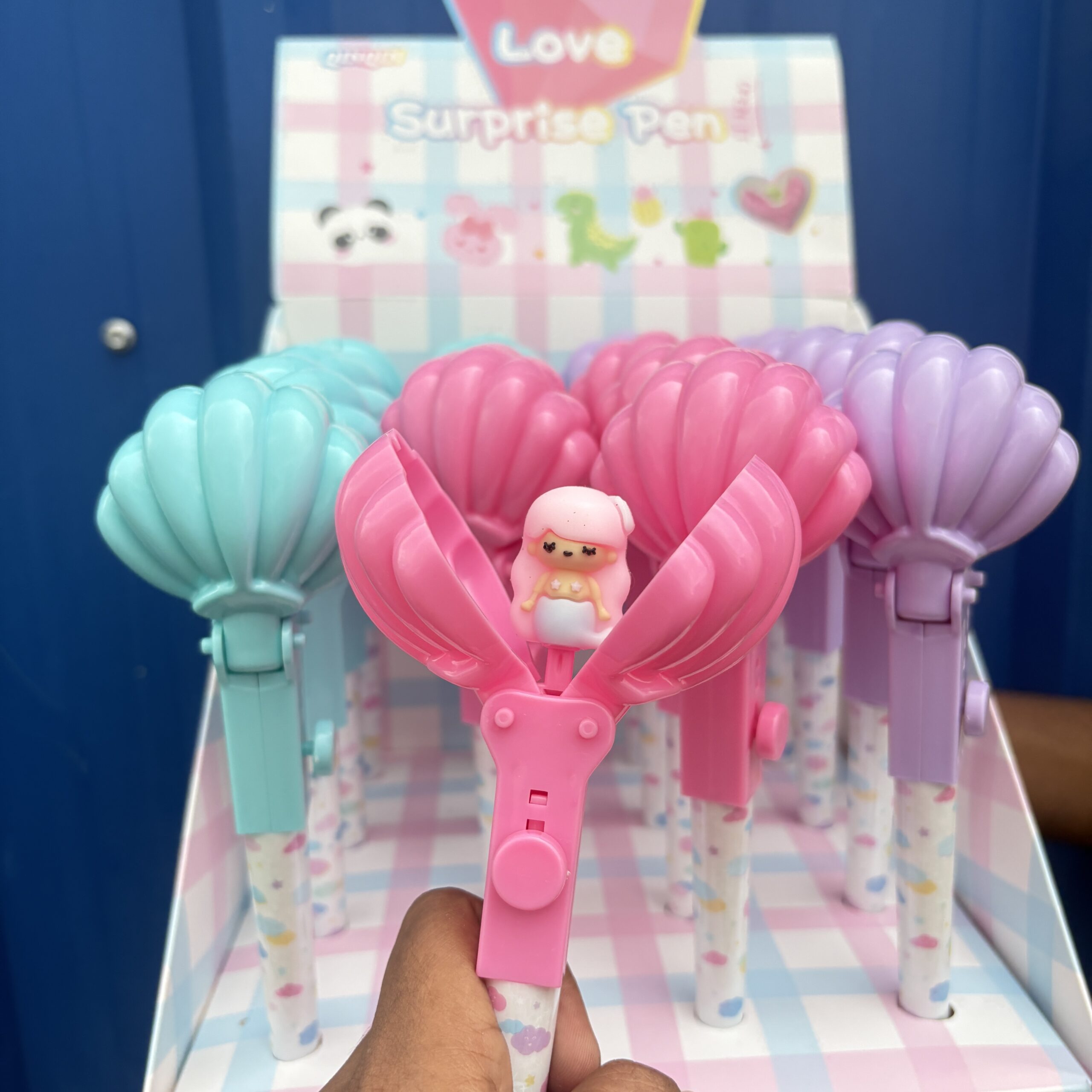 Mermaid surprise pen