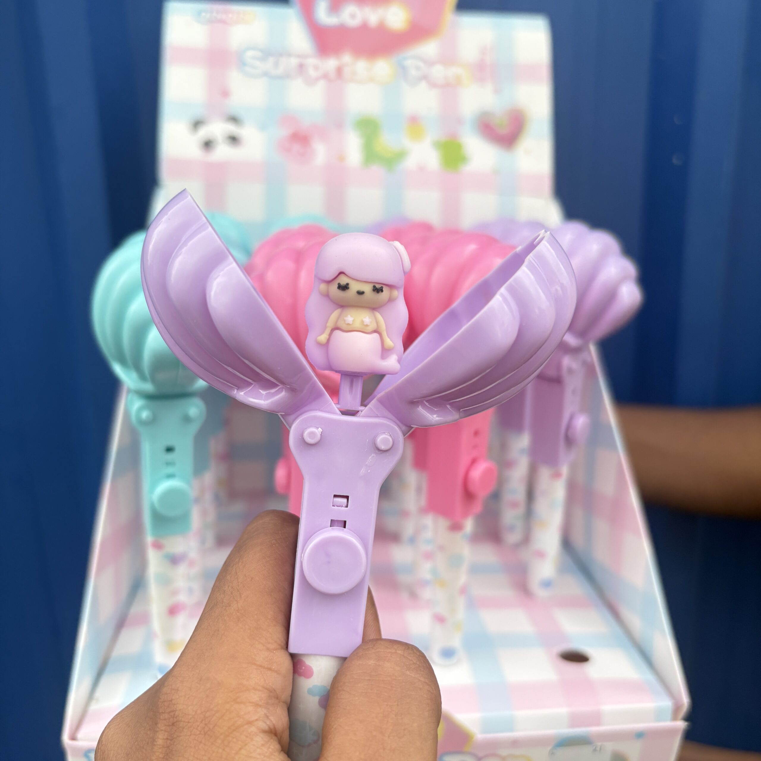 Mermaid surprise pen