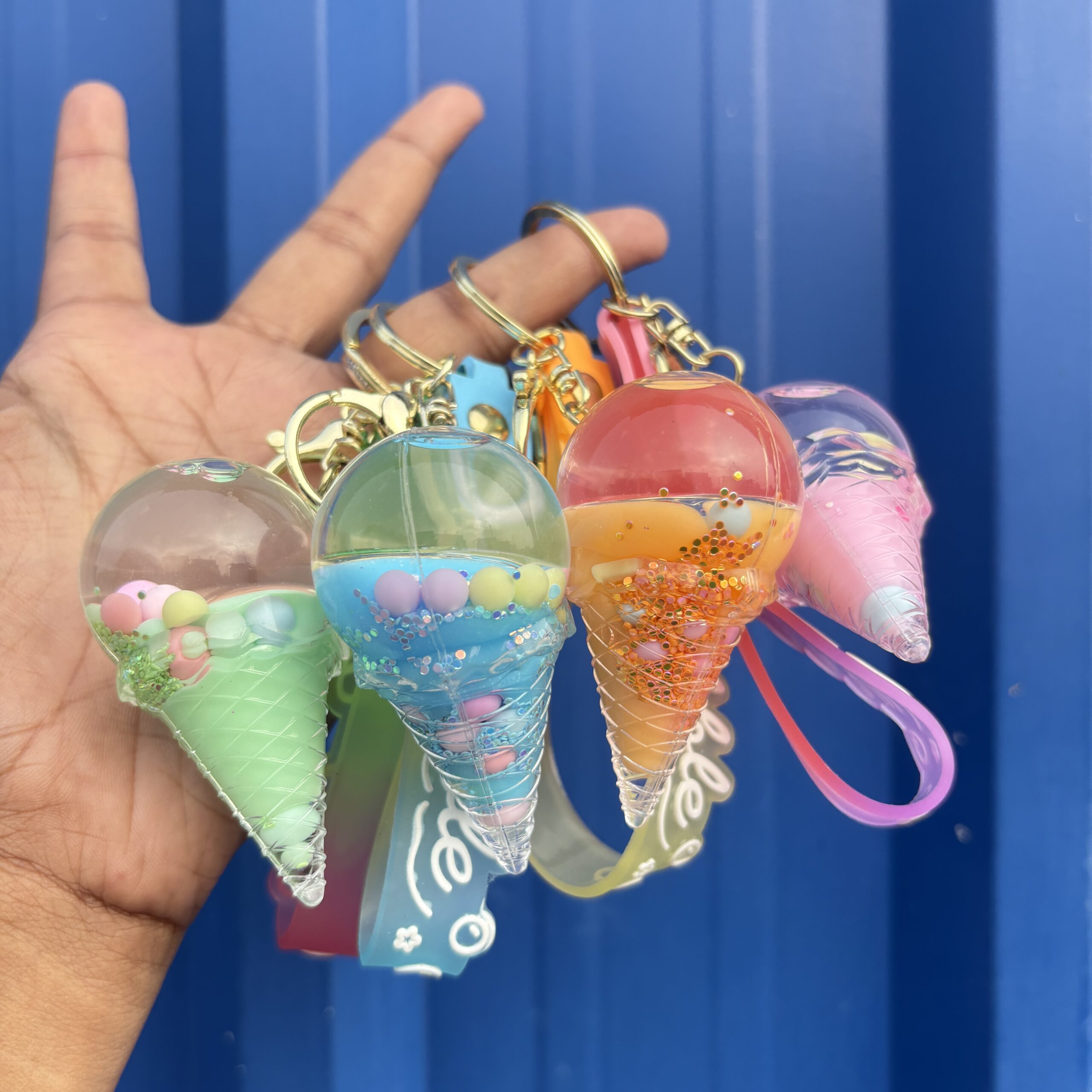 Ice cream water glitter keychain