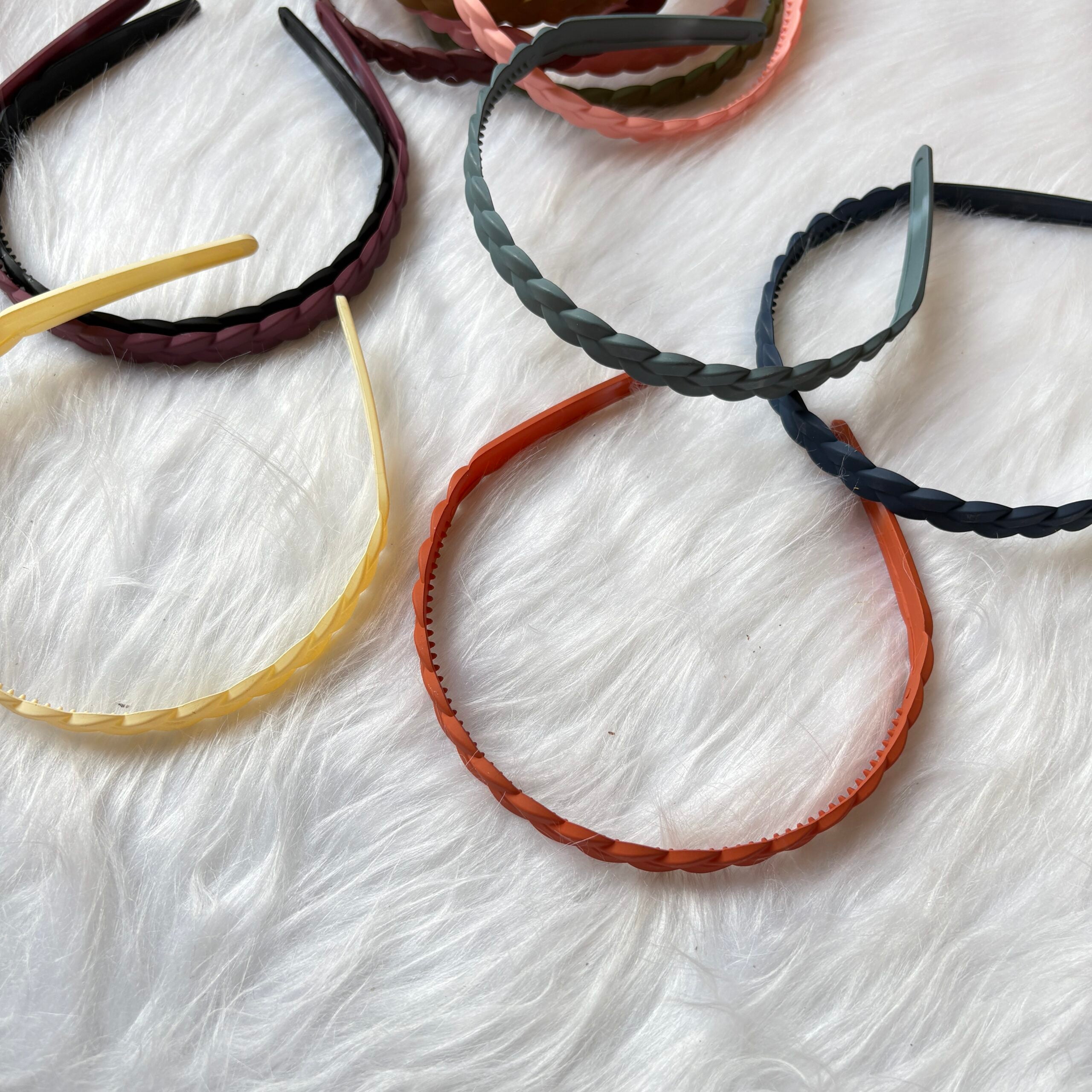 Premium matte finish hair bands random