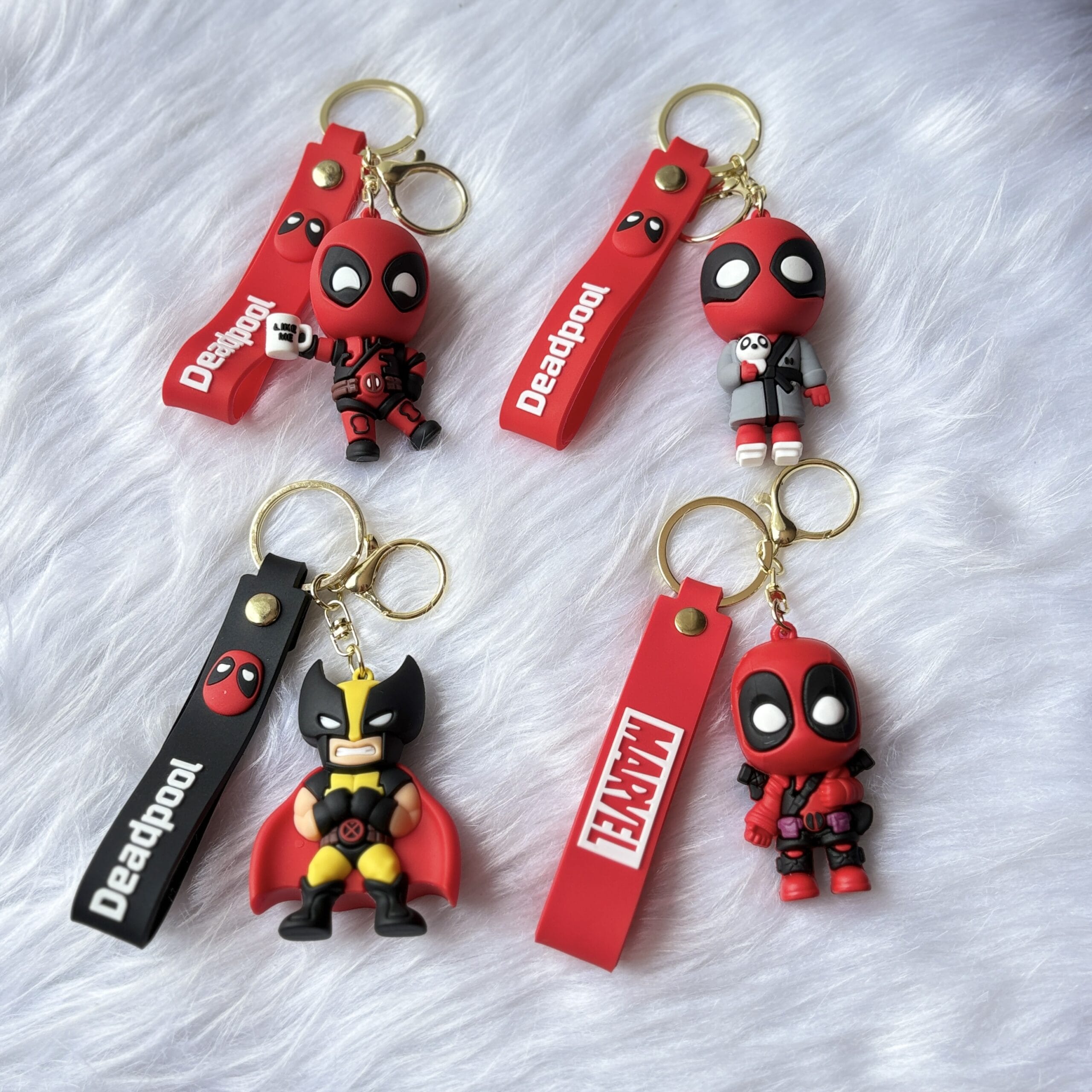 Wolverine vs Deadpool keychain