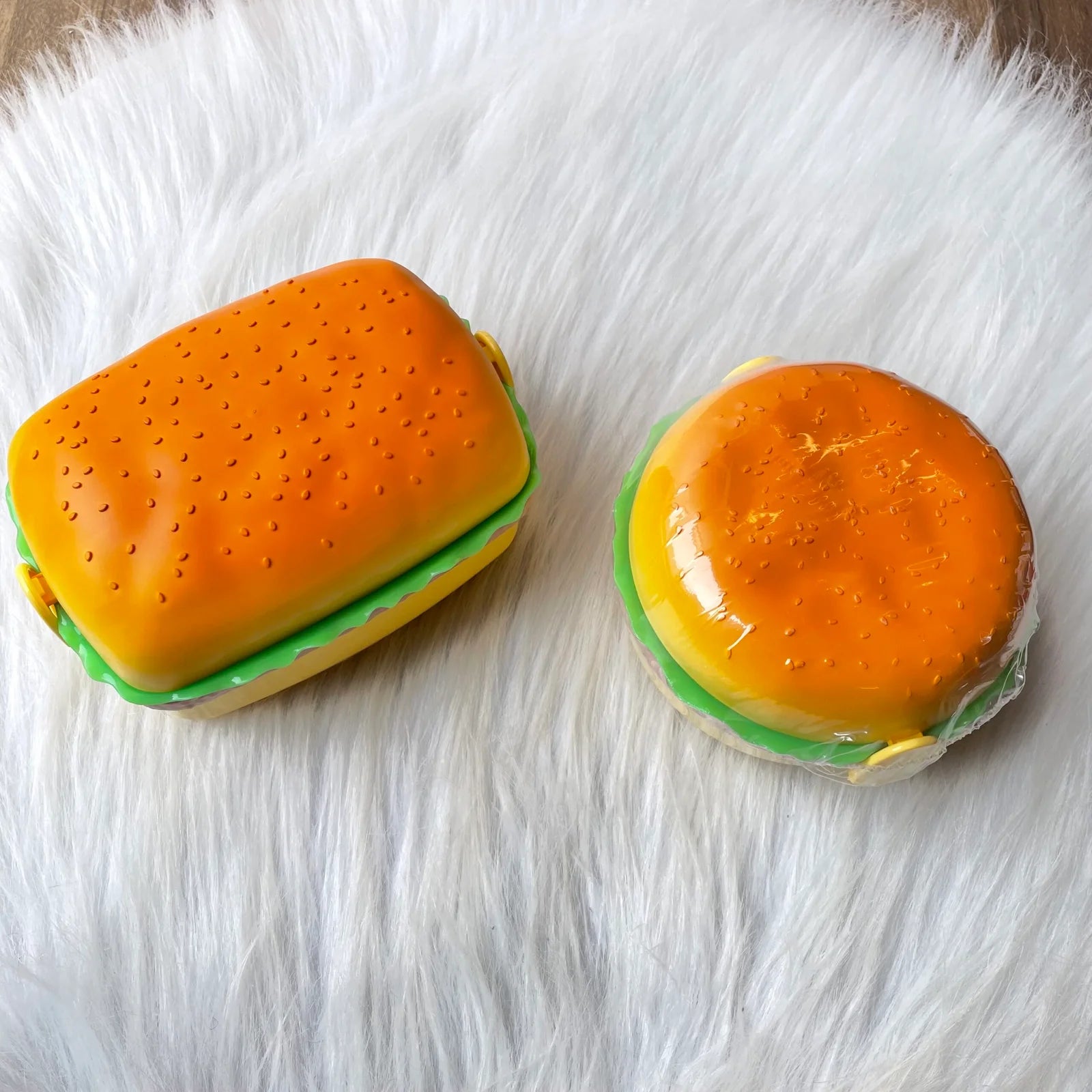 Burger and hamburger bpa free lunchbox
