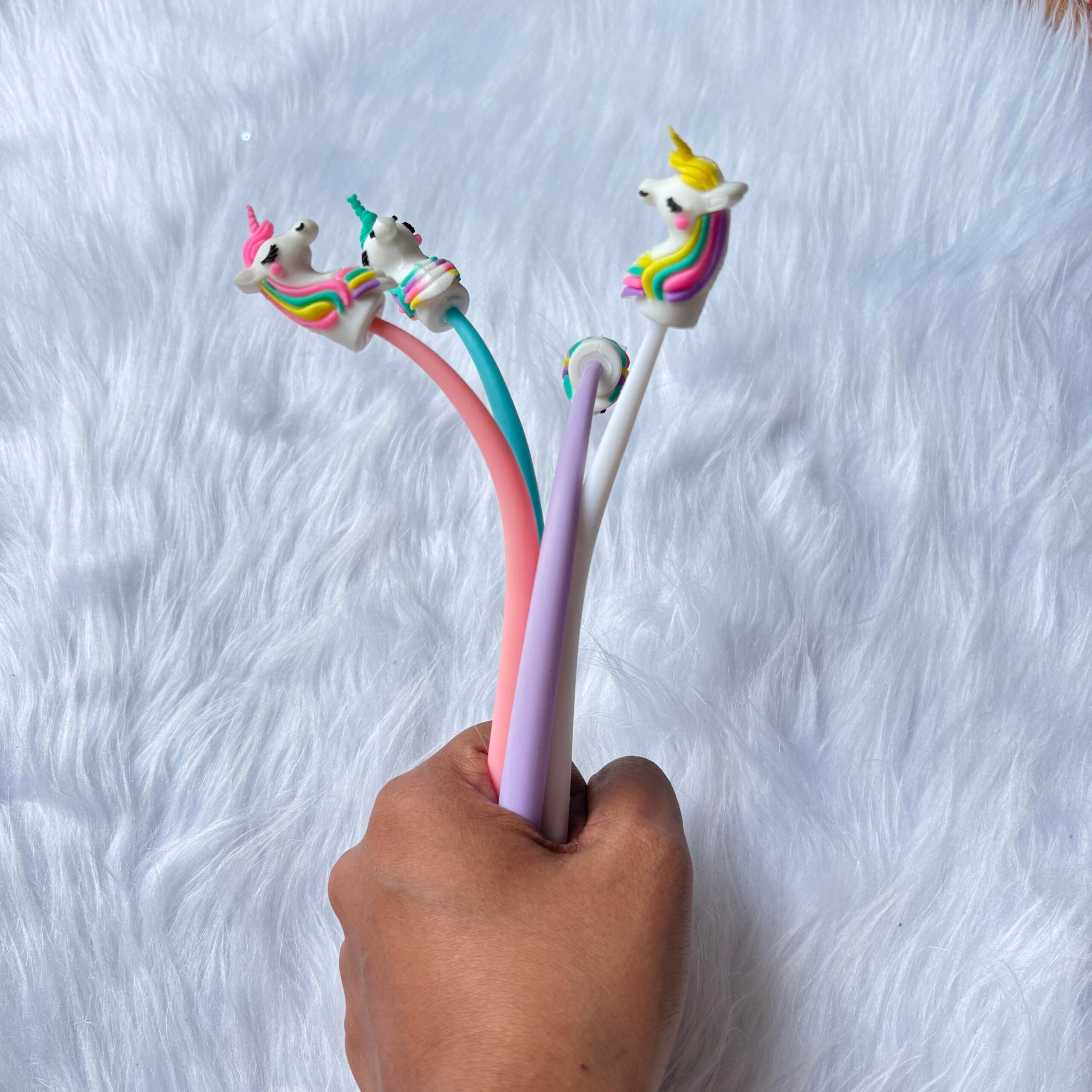 Premium Cute unicorn dancing pens random