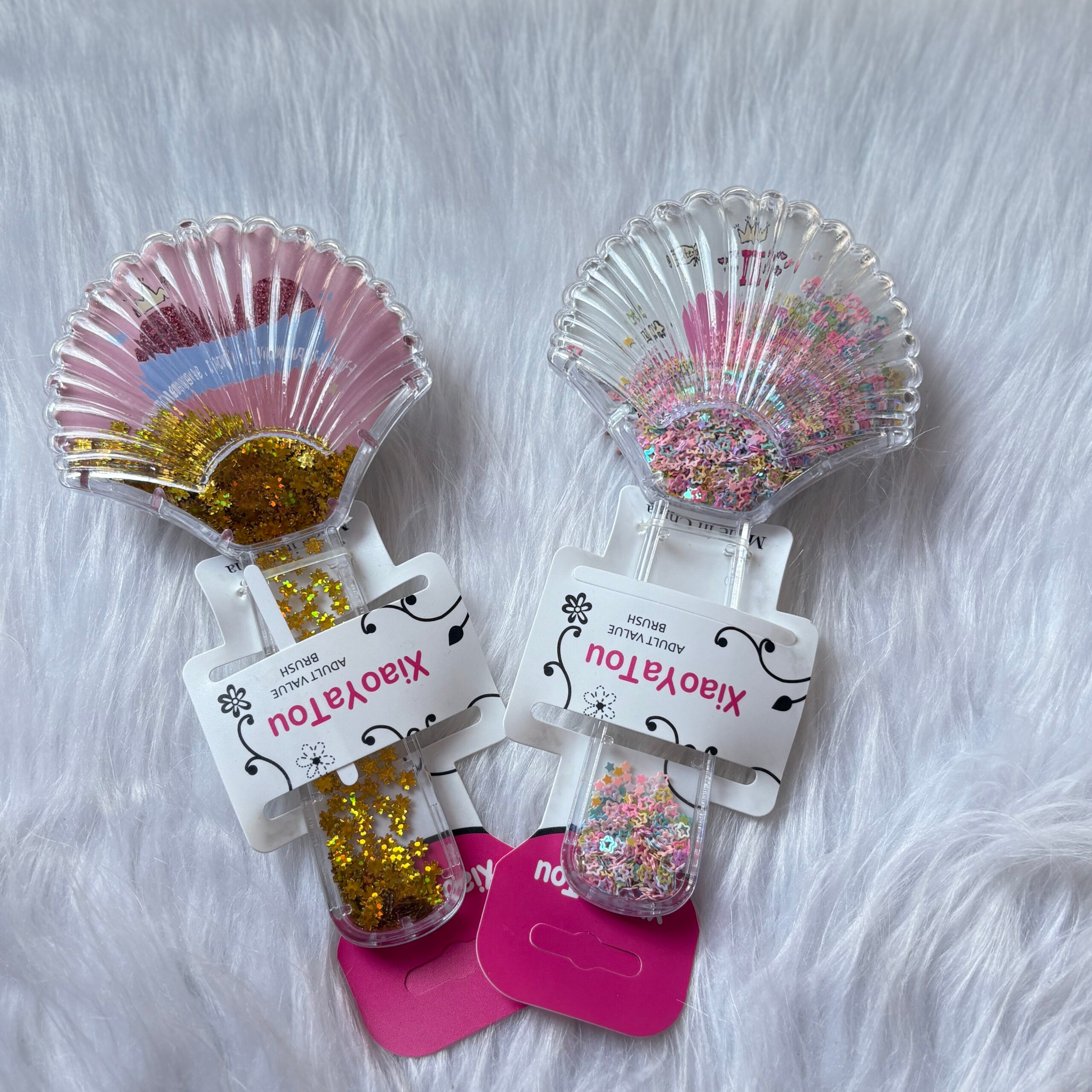 Shell shape moving glitter comb random