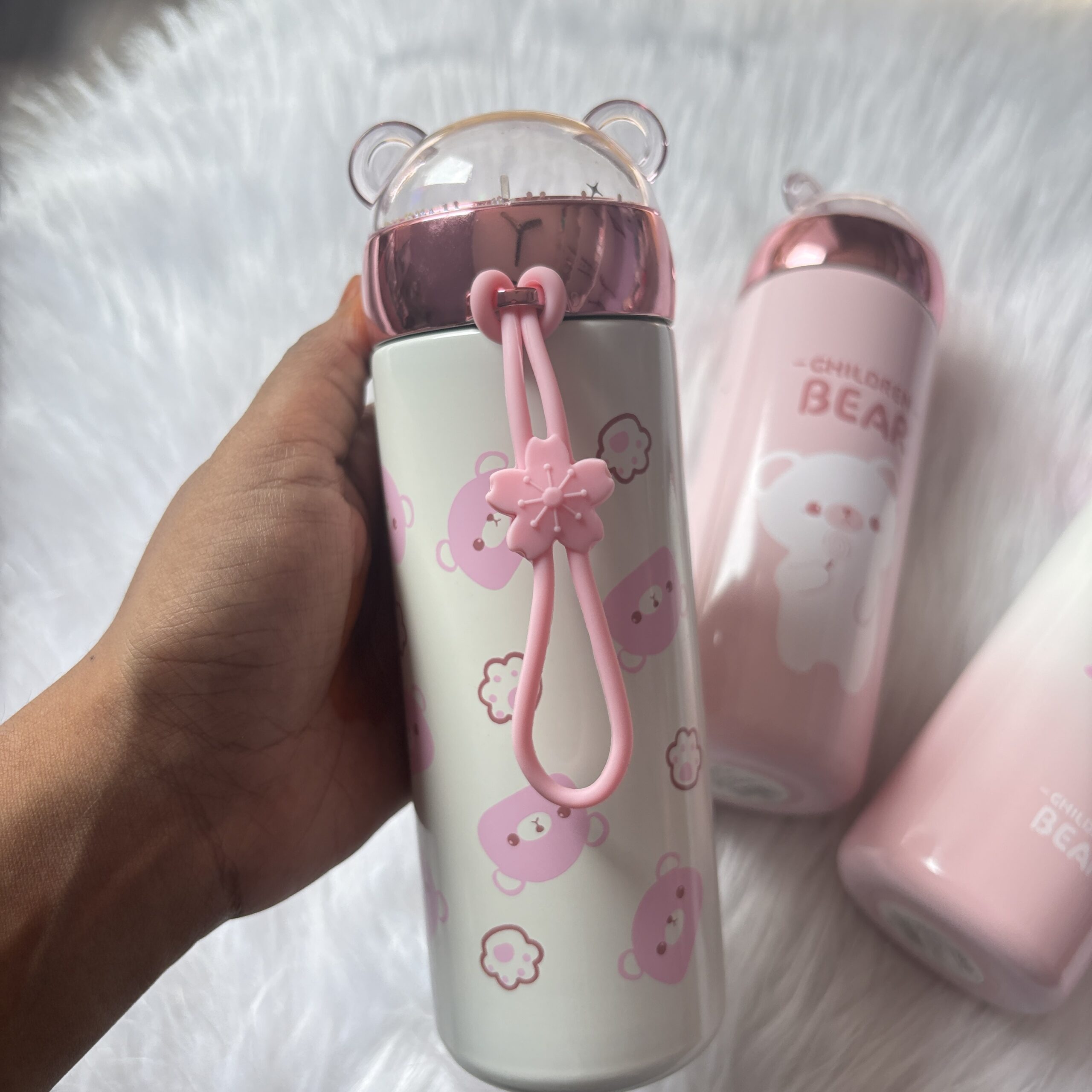Premium quality bear flask bottle with moving glitter 400ml approx random