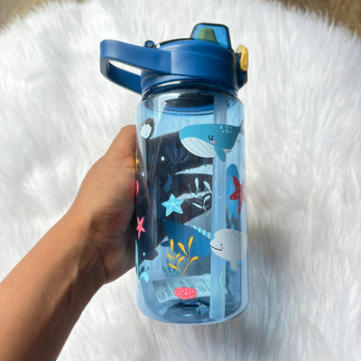 Premium quality Sipper bottle with lock approx 600 mL bpa free