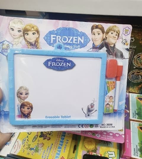 2 in 1 white and black board for kids with marker and chalk
