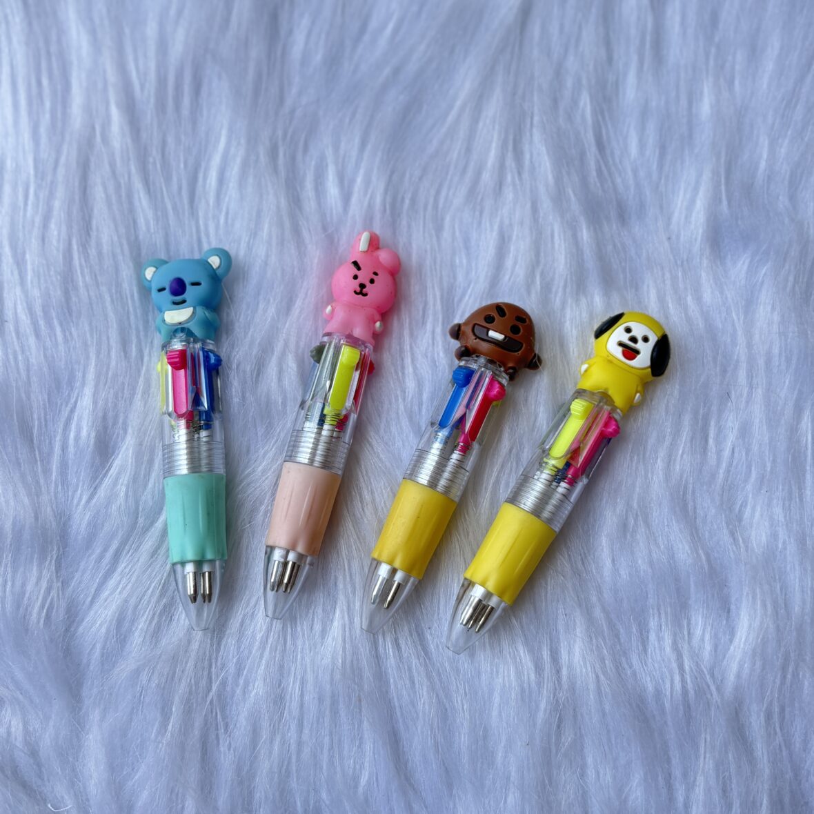 4 in 1 BTS pens random